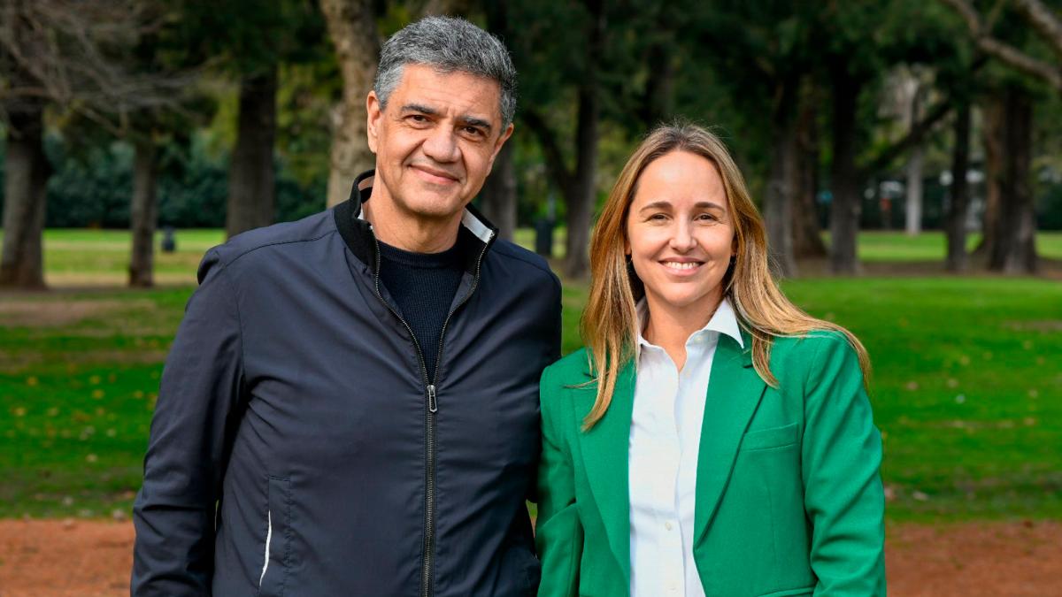 El entendimiento político alcanzado a nivel nacional entre el presidente electo, Javier Milei, y el exmandatario Mauricio Macri no va a tener, en principio, una correlación a nivel local entre la administración porteña de Jorge Macri y el bloque de legisladores de La Libertad Avanza (LLA).