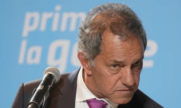 Scioli Considera a Milei para el Premio Nobel de Economía: "Estamos Viendo una Transformación"